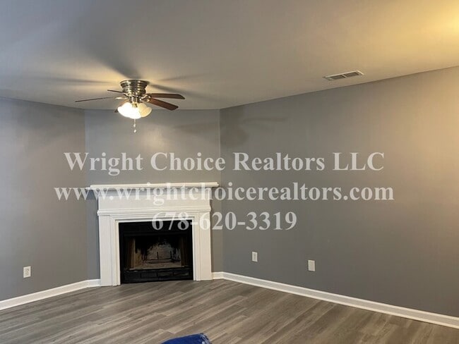 Building Photo - 2054 Charter Ln