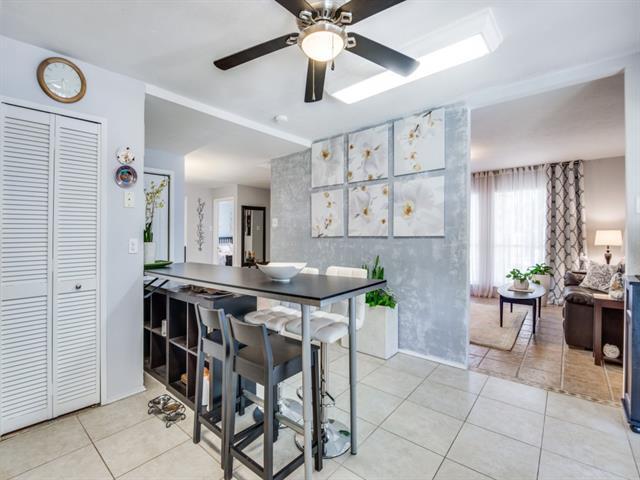 Building Photo - 1420 Vanderbilt Dr