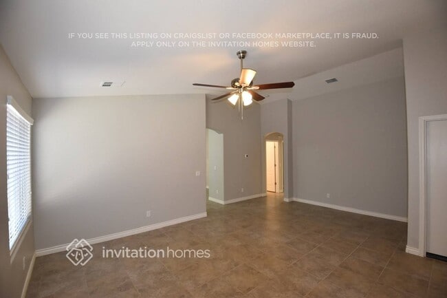 Foto del edificio - 3271 W Five Mile Peak Dr