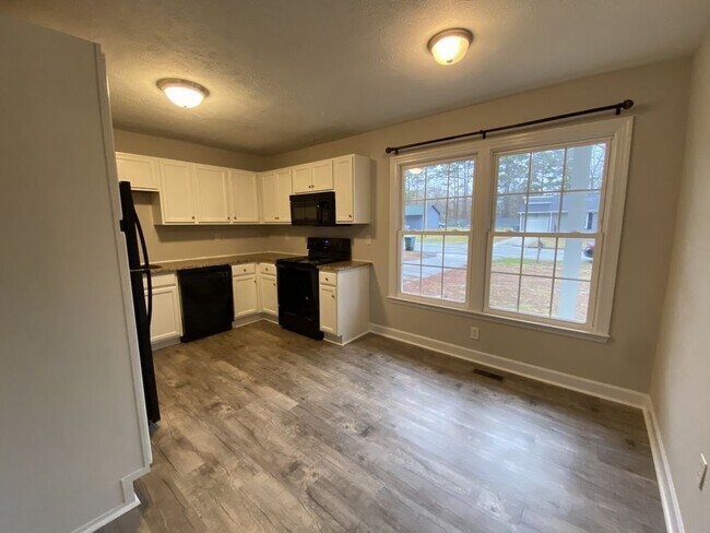 Building Photo - 9440 Gooden Dr