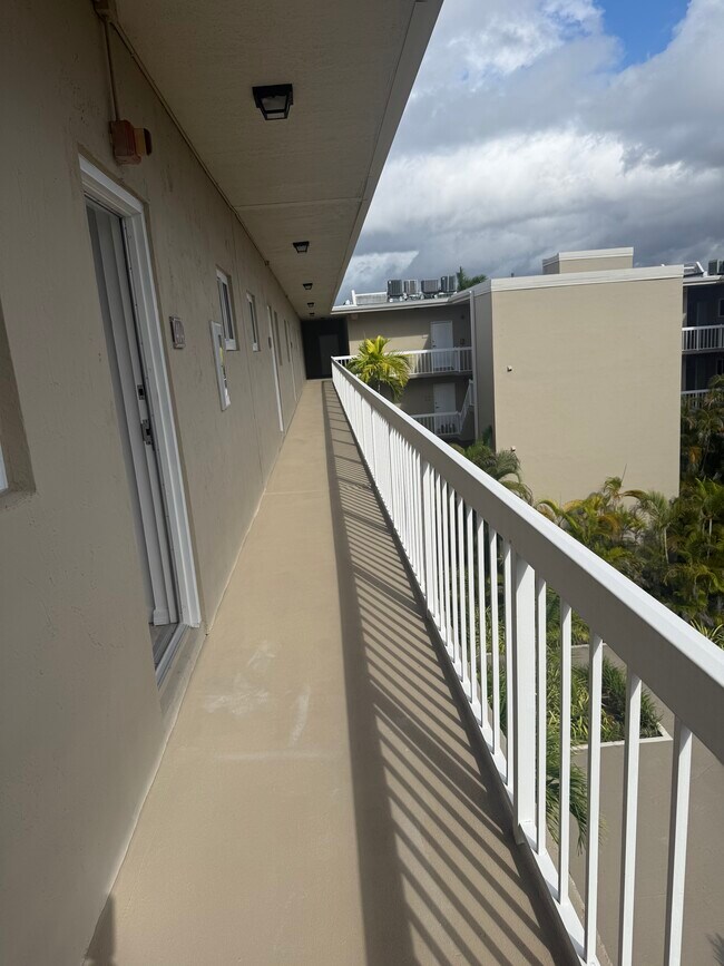 Foto del edificio - 7701 Camino Real