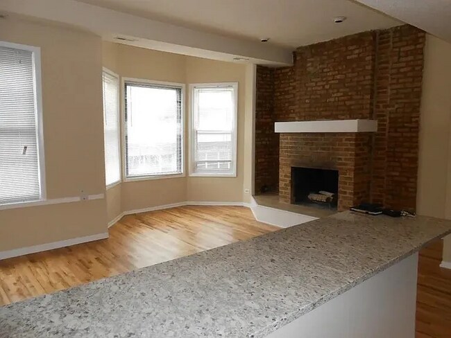 Foto del edificio - 2523 N Lincoln Ave