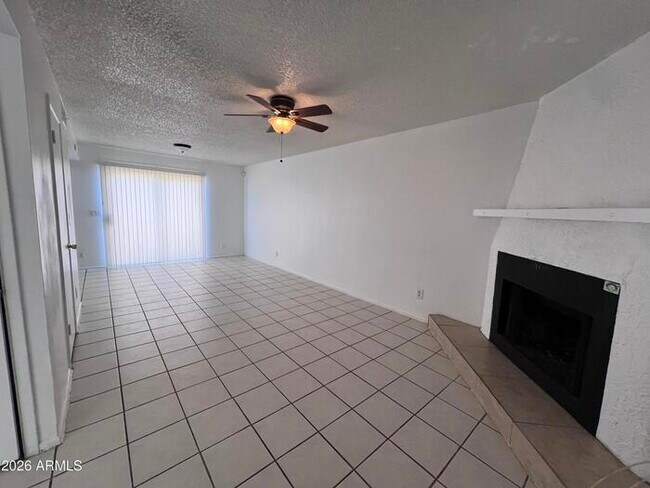 Foto del edificio - 15601 N 27th St
