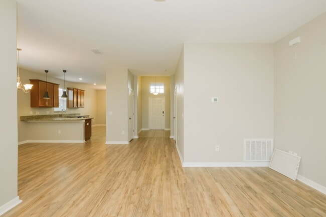 Building Photo - 2374 Dovesong Trace Dr