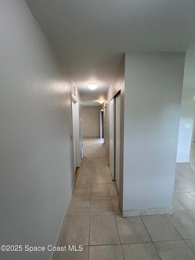 Foto del edificio - 880 Brunswick Ln