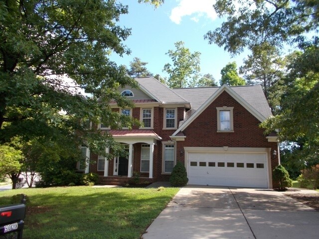Foto principal - 5028 Shadow Pine Drive