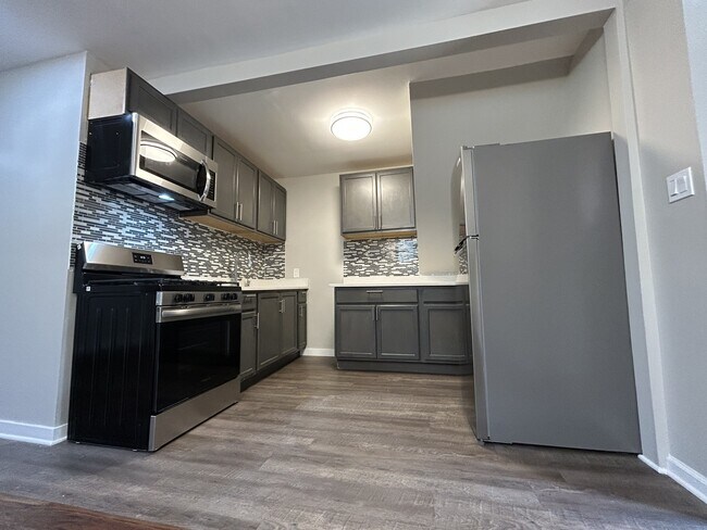 Foto del edificio - 4834 N Ridgeway Ave