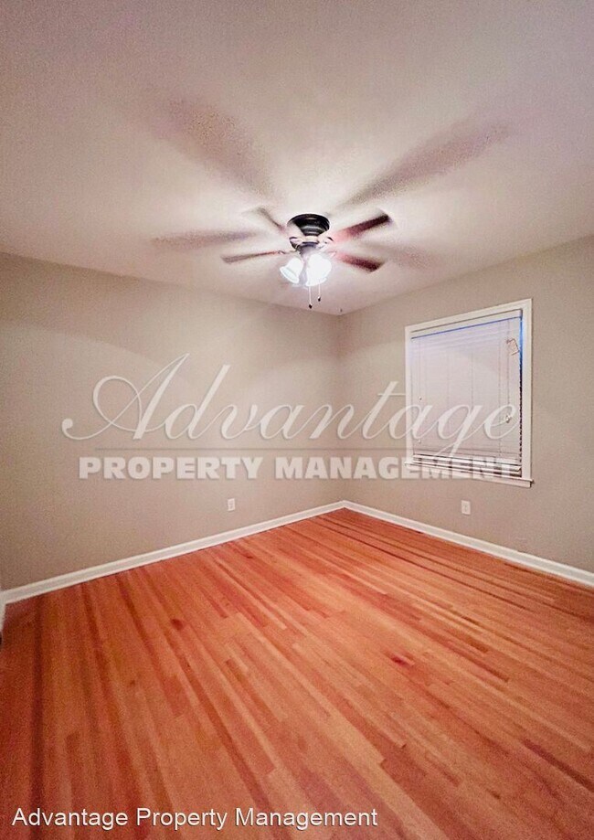 Building Photo - 3 br, 2 bath House - 4763 Wooddale Ave.