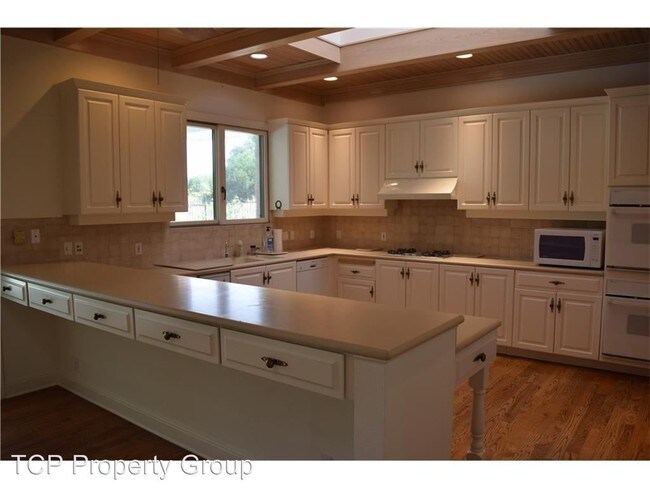 Building Photo - 3004 Maravillas Loop