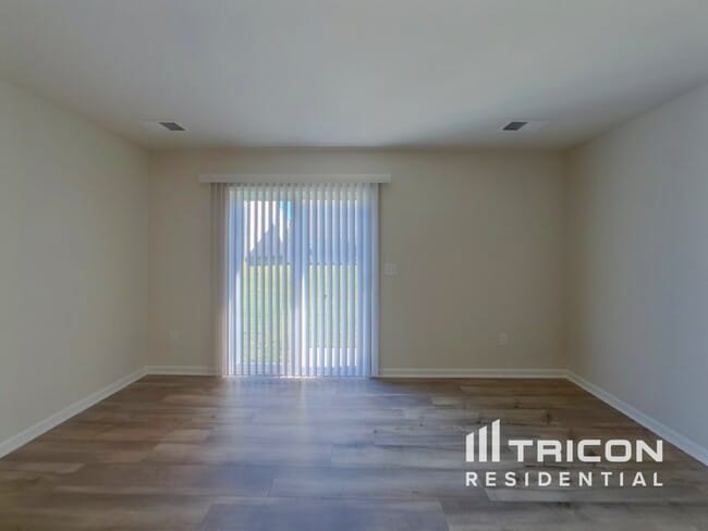 Building Photo - 4018 Rustling Grass Trl