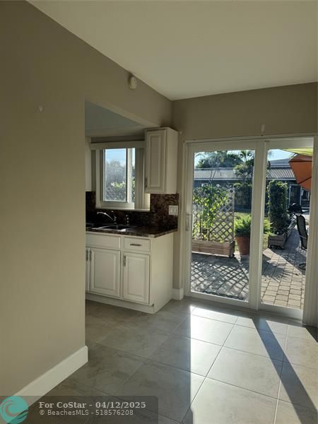 Foto principal - 2170 NE 44th St
