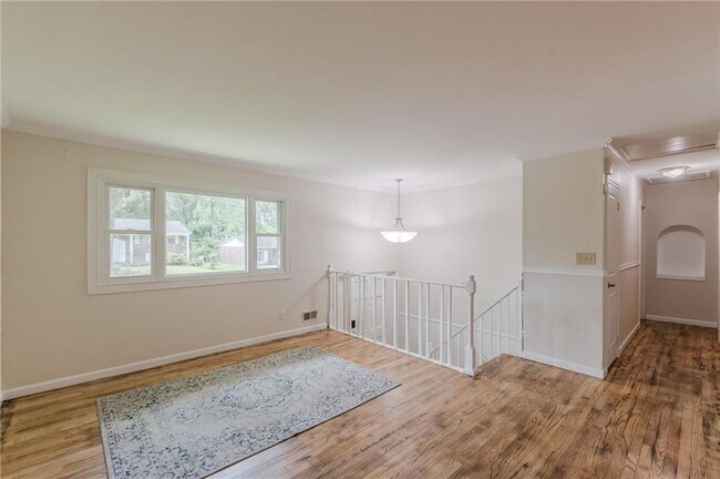 Foto del edificio - 1435 Cedar Creek Ln