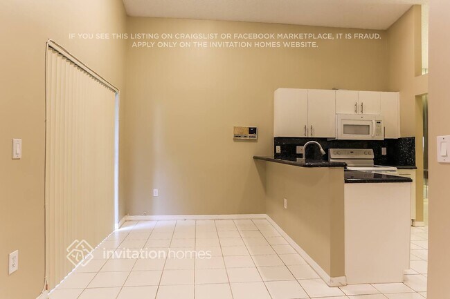 Foto del edificio - 2585 NW 79th Ave