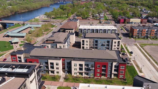 Building Photo - Riverfront Terrace