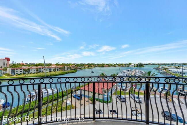 Building Photo - 3 br, 2 bath House - 503 N Tamiami Trl #501
