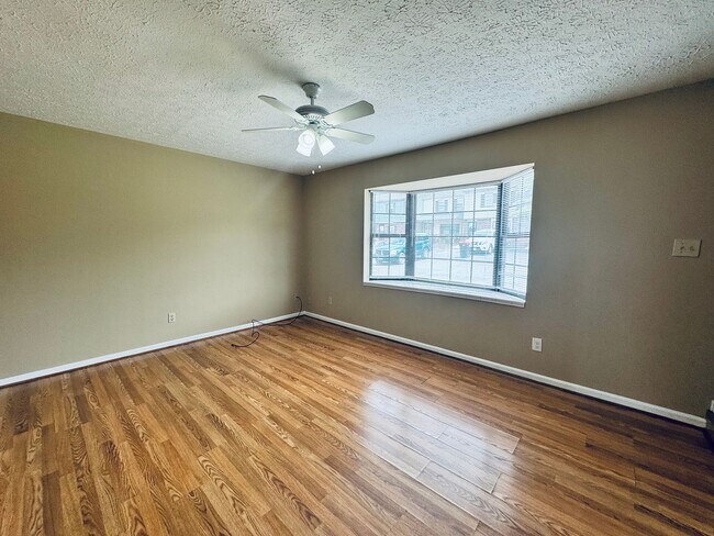 Foto del edificio - Great Campbell County Location FIRST MONTH RENT FREE