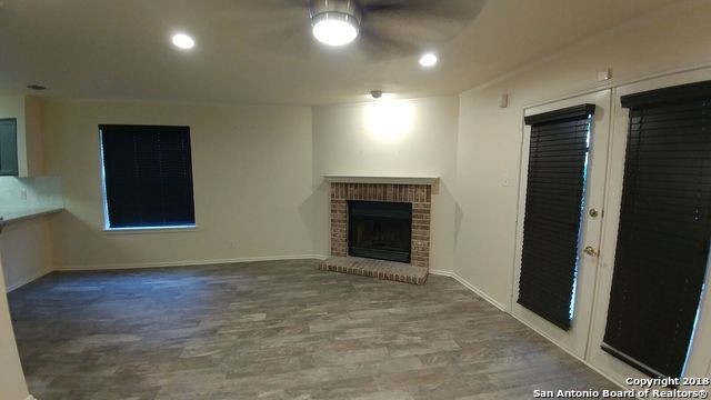 Building Photo - 10955 Wurzbach Rd