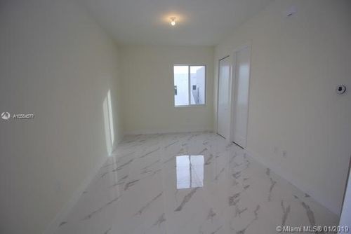 Building Photo - 10440 NW 67th St