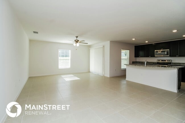 Building Photo - 12023 Indian Grass Wy