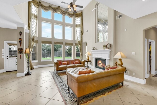 Foto del edificio - 28606 Rolling Ridge Dr