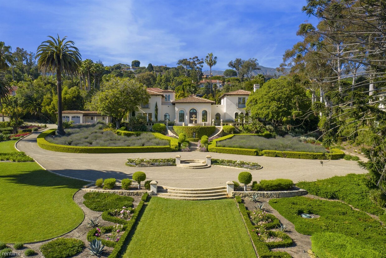 Foto principal - 8 br, 10.5 bath House - 1084 Golf Road