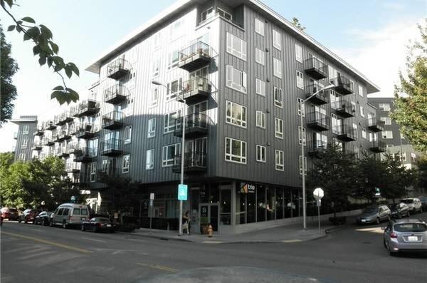 Building Photo - 3104 Western Ave