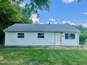 Building Photo - 4805 Seville Dr