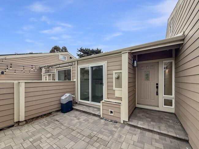 Foto del edificio - 3B/2BA Home in Encinitas Now Available for...