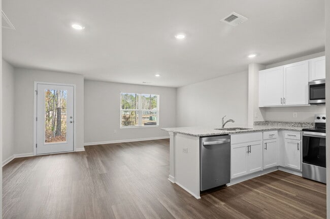 Building Photo - 608 Rd