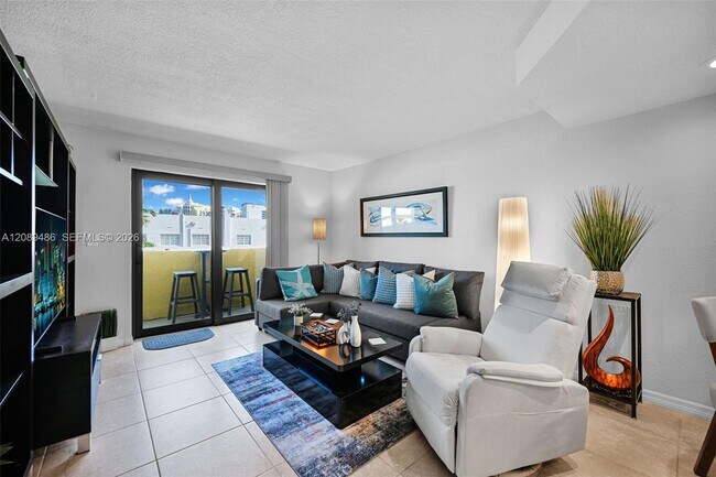 Foto del edificio - 1334 Collins Ave