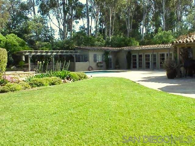 Building Photo - 6907 El Camino Del Norte