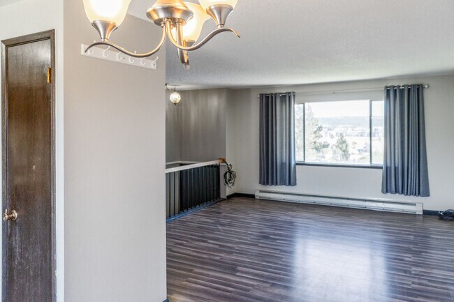 Foto del edificio - 13726 E Mission Ave