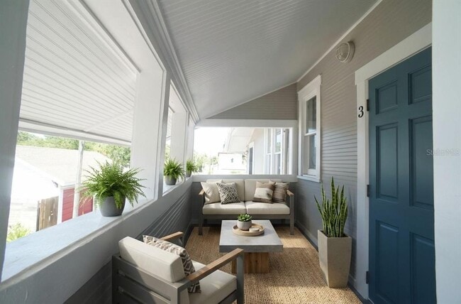 Building Photo - 2715 2nd Ave S