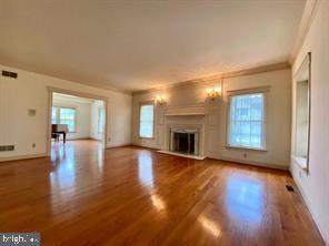 Building Photo - 1853 Huntsman Ln