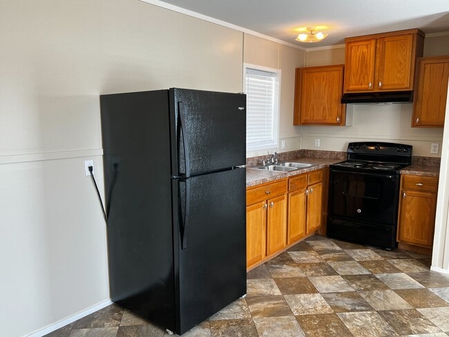 Building Photo - 709 N Collins Fwy