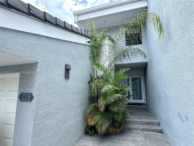 Foto del edificio - 336 Poinciana Island Dr