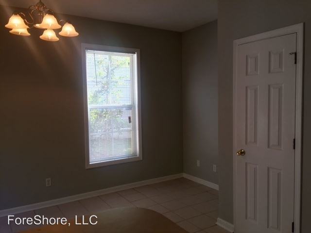 Building Photo - 3 br, 2.5 bath House - 58 Westbury Park Way