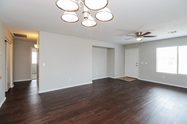 Building Photo - 15843 W Woodlands Ave