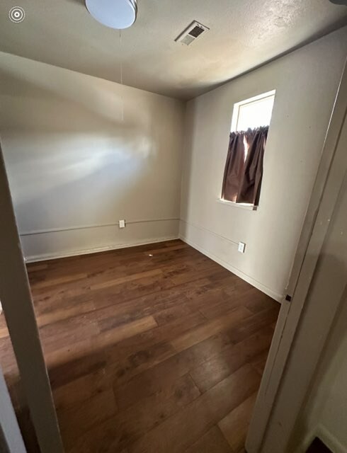 Foto del edificio - 107 Cheyenne Blvd