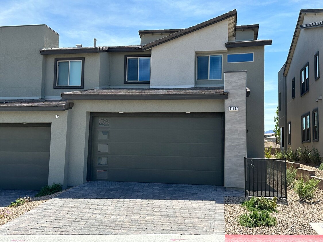 Primary Photo - Spectacular Townhome in the newest Summerl...