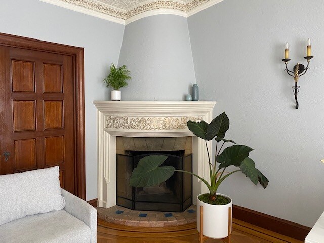 period details - 2487 15th Ave