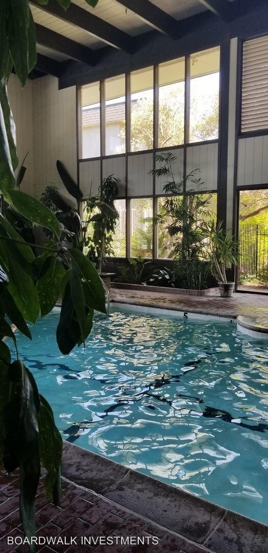 Foto del edificio - Studio, 1 bath House - 2333 SHELTER CREEK LN.