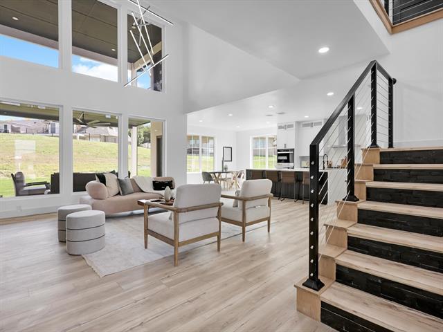 Building Photo - 310 Harborview Dr