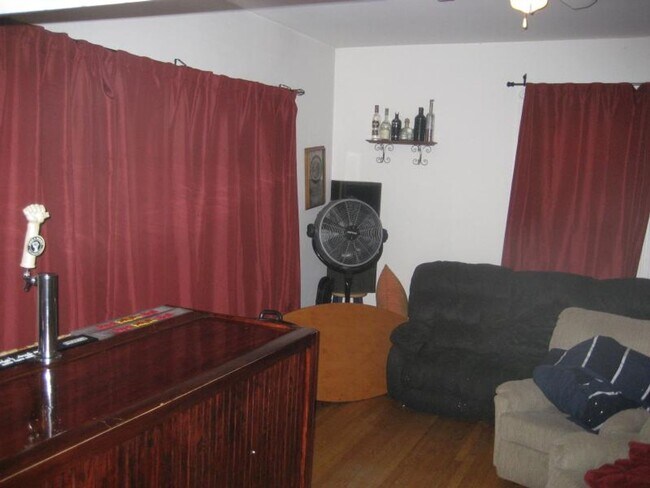 Foto del edificio - Nice 4 bed in Allston