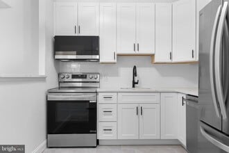 Building Photo - 4930 West Chester Pike