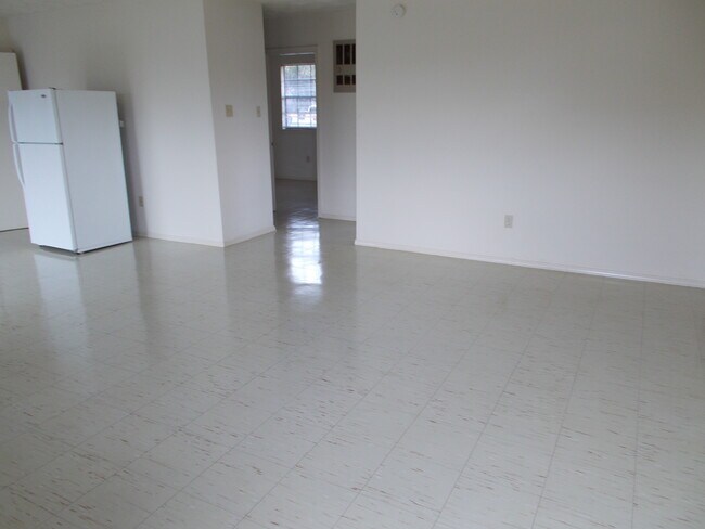 Foto del edificio - 109 Upsilon St