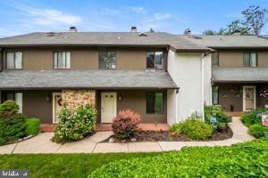 Primary Photo - 132 Pinecrest Ln
