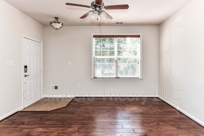 Photo - 19408 Coppermine Sq House