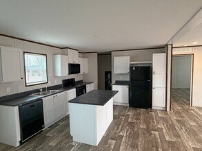 Building Photo - 781 W Walcott Rd