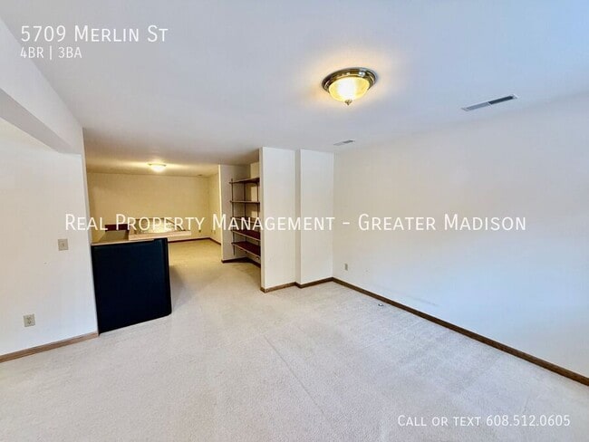 Building Photo - 5709 Merlin St